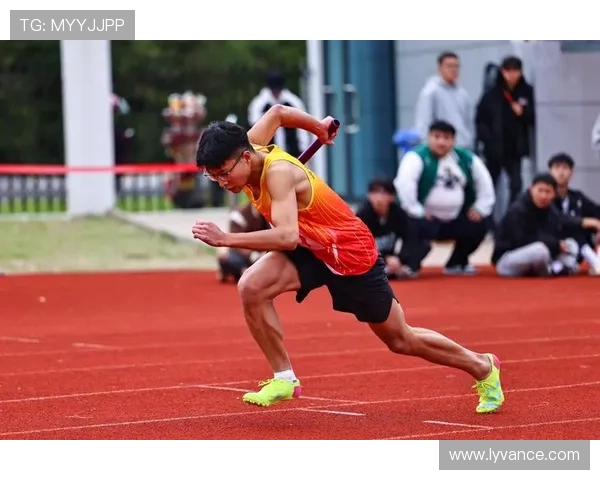 青春拼搏展风采奋勇争先创佳绩记校园运动会精彩瞬间