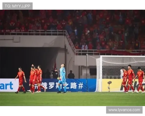 泰州与宿迁激烈对决 双方全力争夺地区足球荣誉战展开