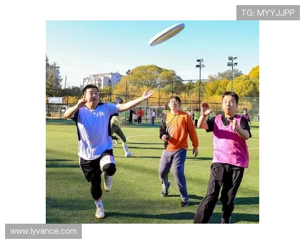 飞盘盛宴：深入南京飞盘队的训练与竞技之旅