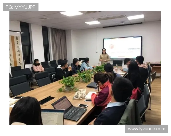 黄敏独家分享网球心得与技巧助你提升球技的秘诀与经验