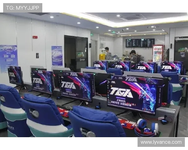 燃情赛场聚焦巅峰对决见证电子竞技选手荣耀时刻 燃情赛场聚焦巅峰对决见证电子竞技选手荣耀时刻